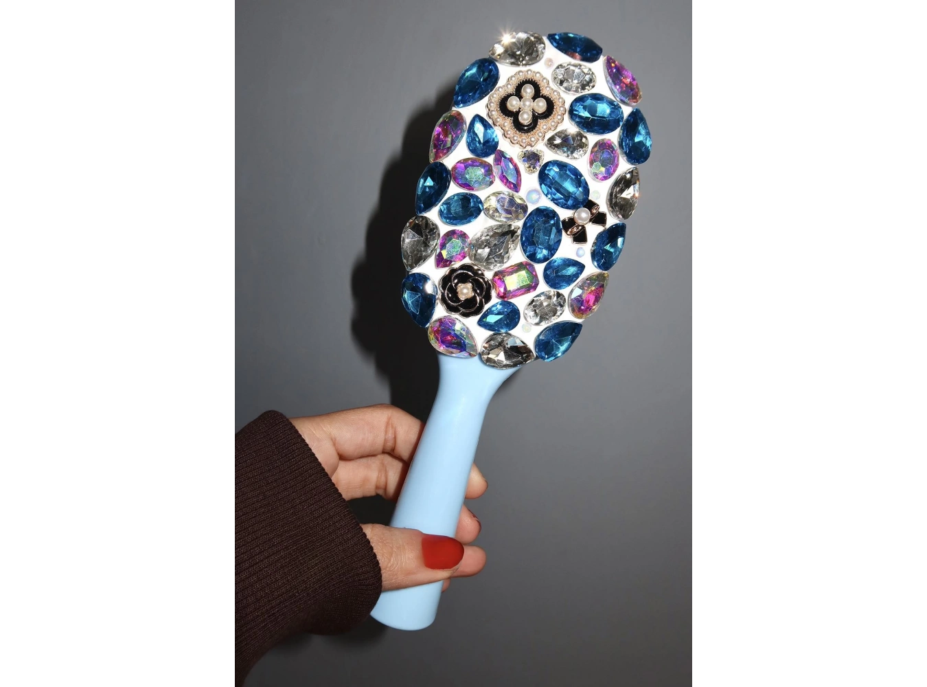 Mavi Renk Taş Ve İnci Detaylı Saç Tarama Fırçası/ Tarak