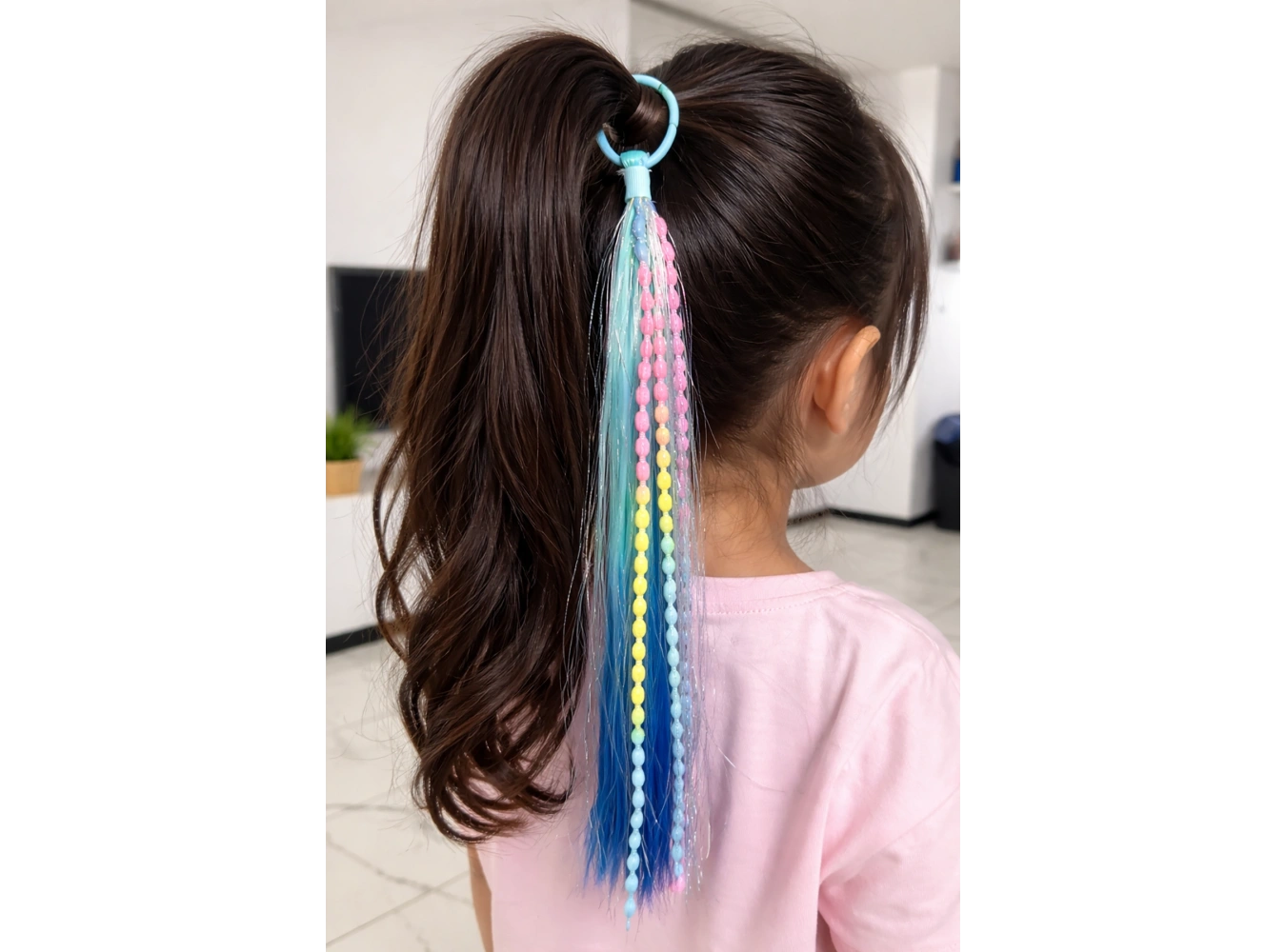 Mavi Ve Lacivert Renk Saç Detaylı Lastik Toka