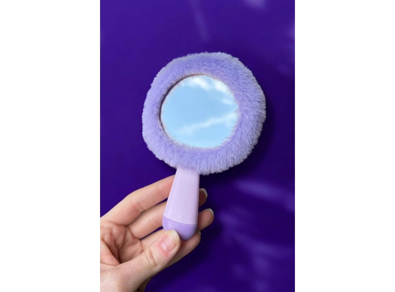 Mor Renk Canavar Figürlü Peluş El Aynası