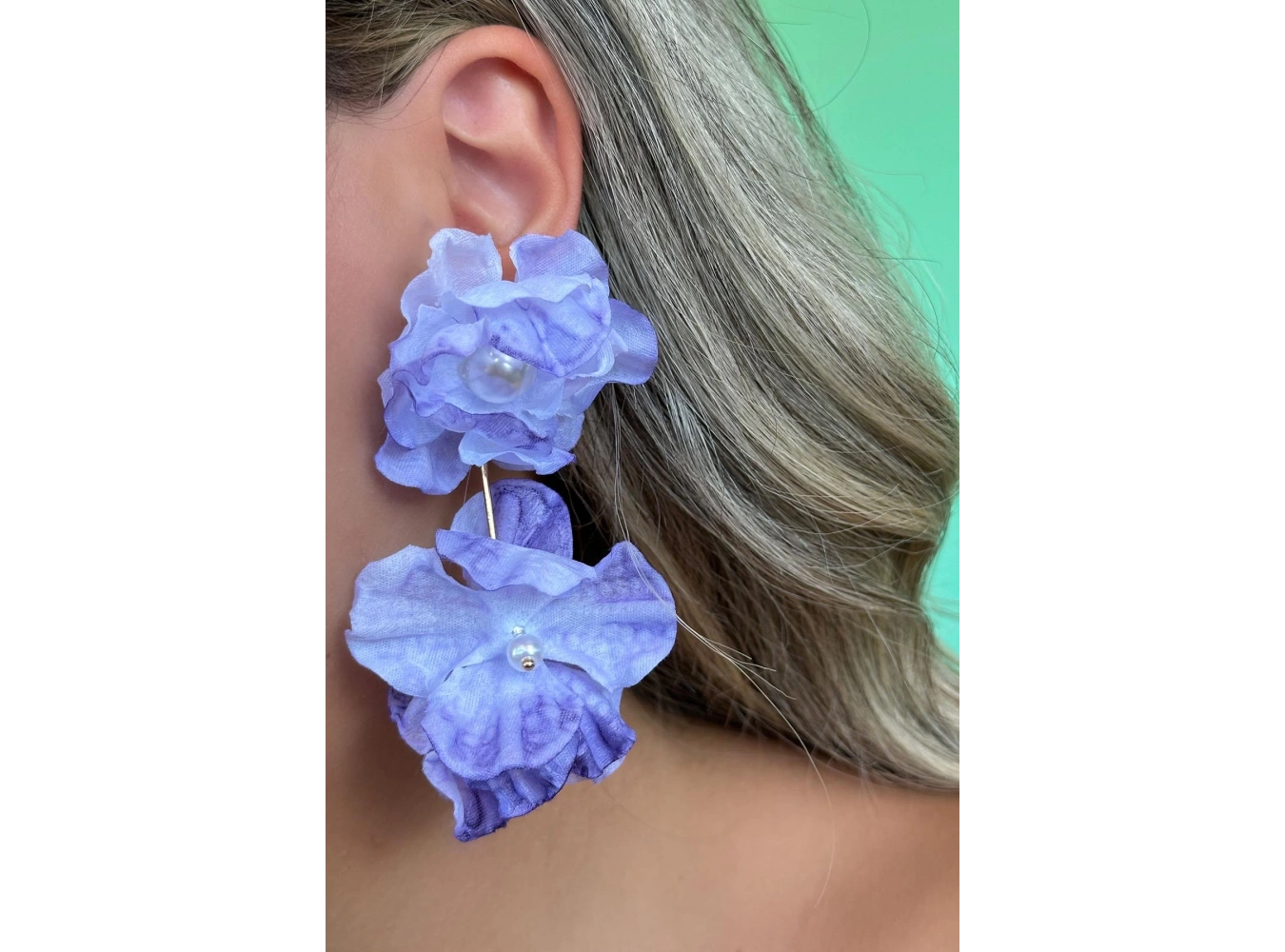 Mor Renk Çiçek Figürlü Küpe (Çift)