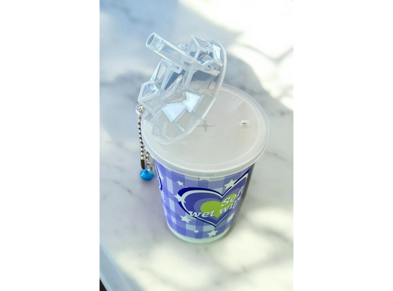 Mor Renk Kalp Figürlü Anahtarlık Detaylı Kutulu Islak Mendil