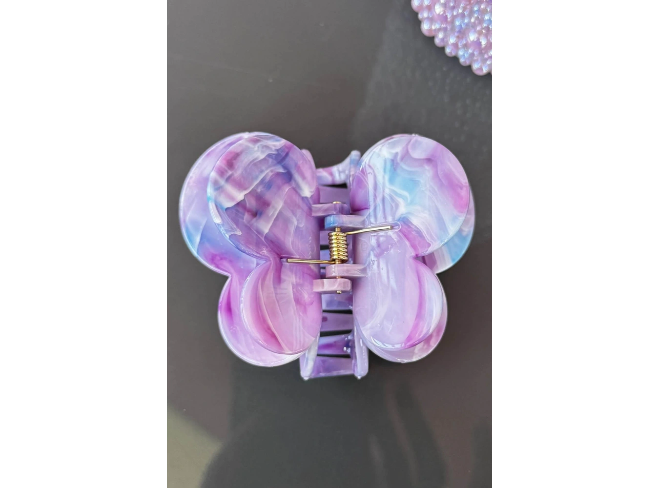 Mor Renk Kelebek Figürlü Mermer Desenli Kemik Mandal Toka