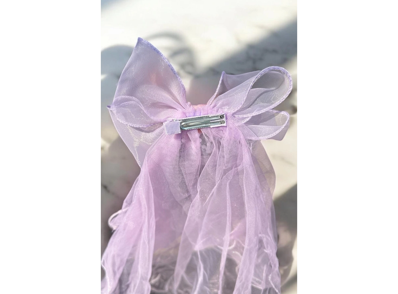 Mor Renk Kurdele Figürlü Duvak Detaylı Pens Toka