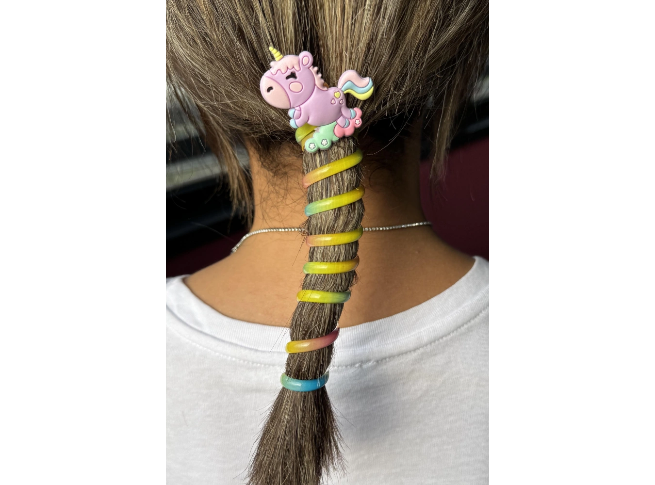 Mor Renk Unicorn Figürlü Yaylı Spiral Toka