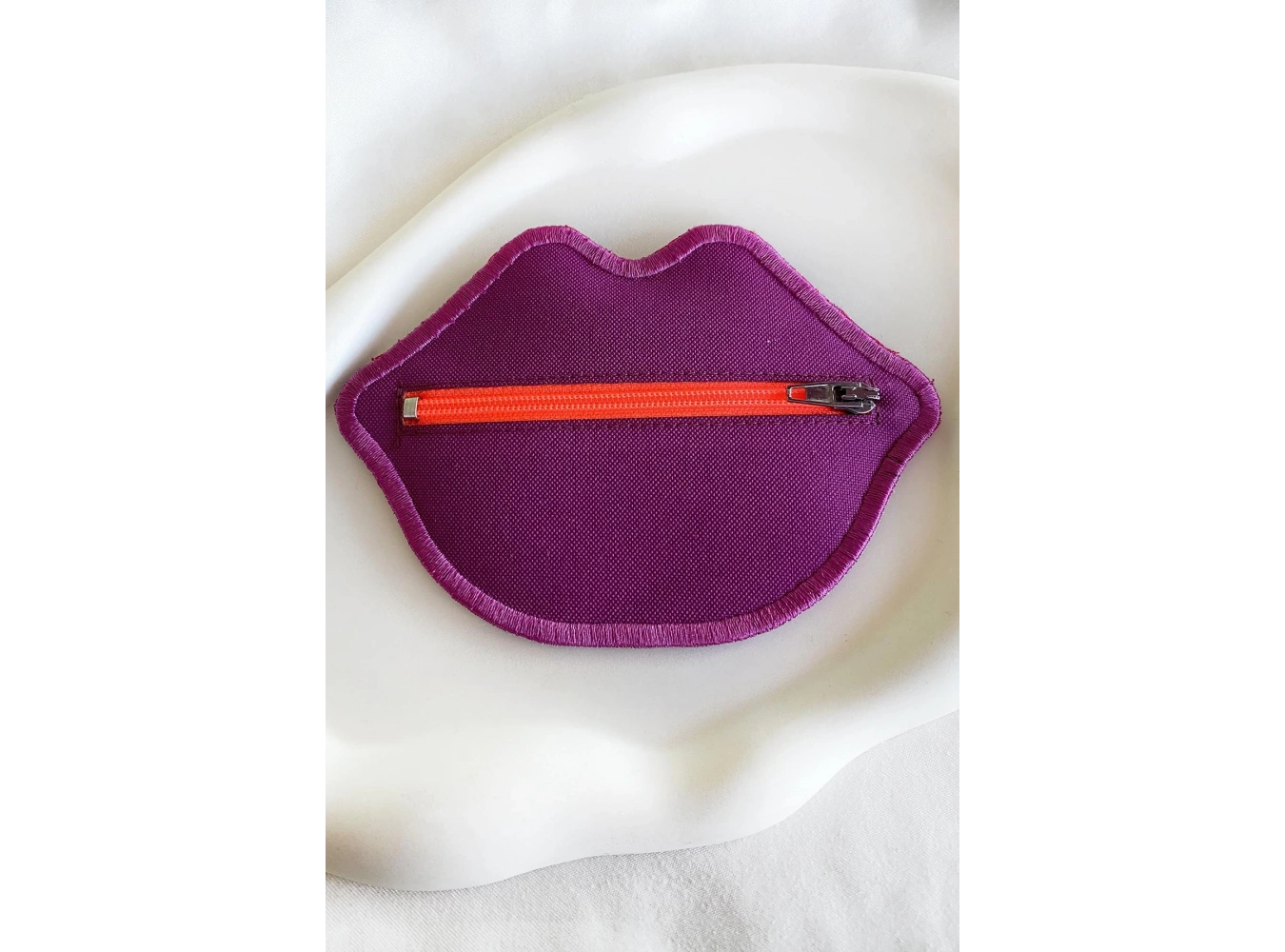 Mürdüm Renk Dudak Detaylı Kadın Cüzdan