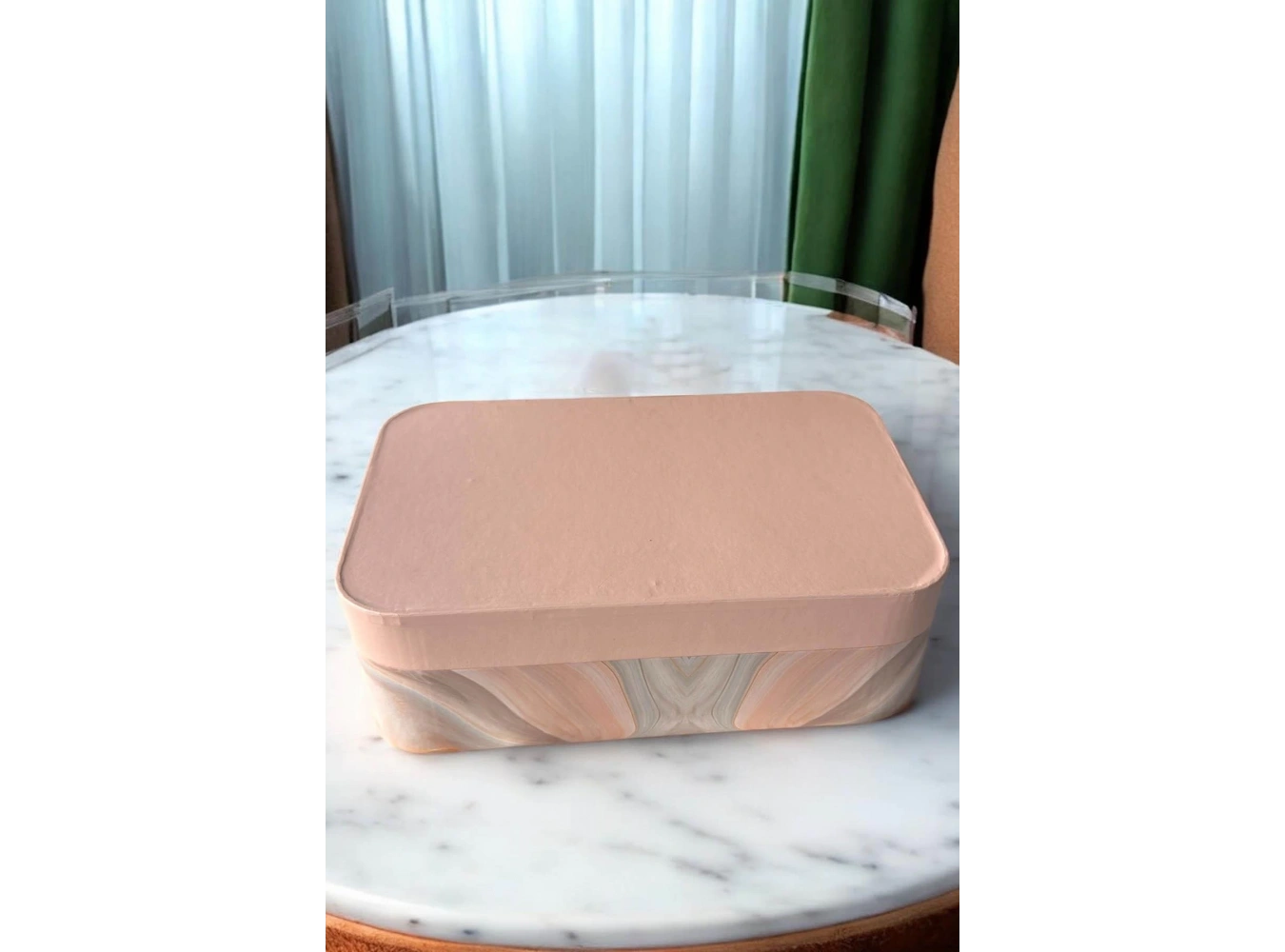 Pembe Renk Ayna Detaylı Takı Organizeri