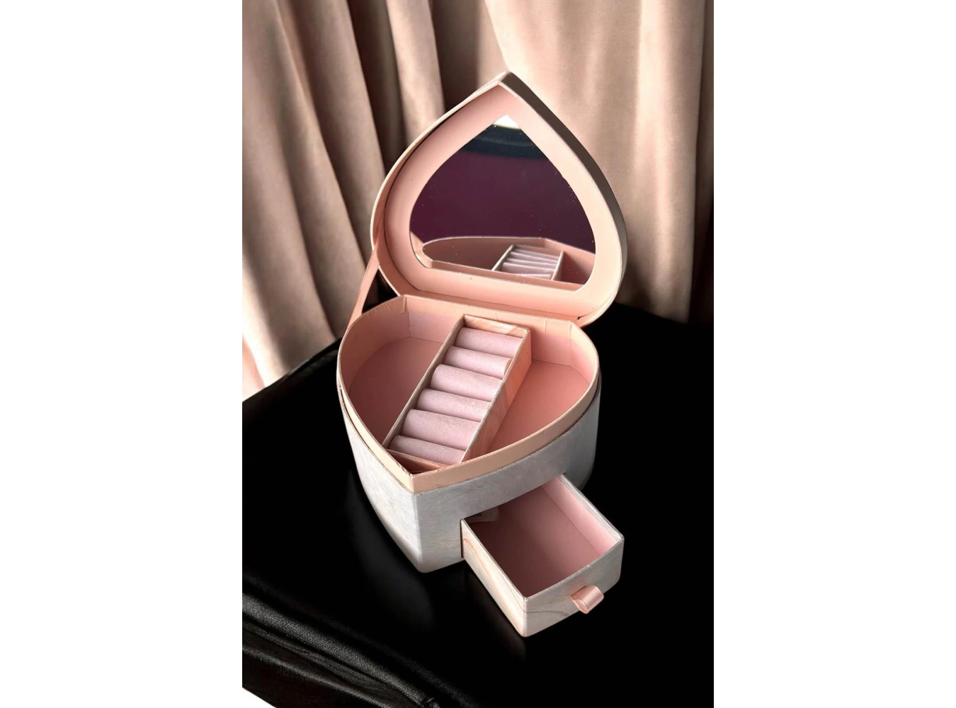 Pembe Renk Bölmeli Çekmeceli Takı Organizeri