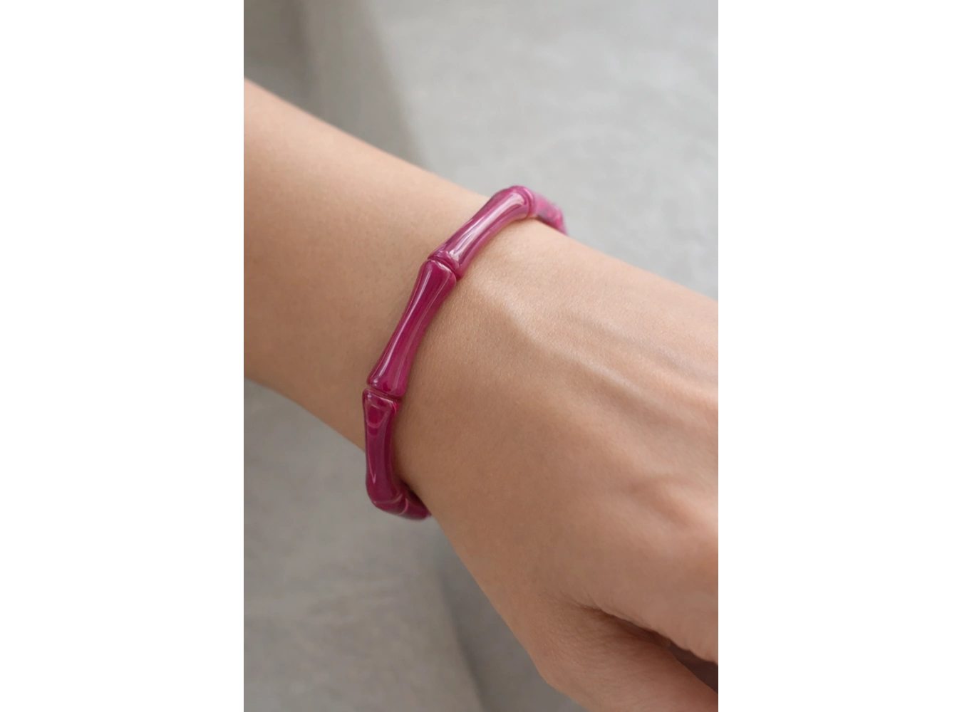Pembe Renk Boncuk Detaylı Bileklik