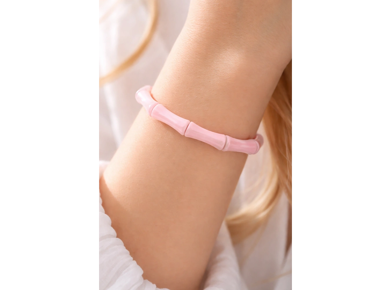 Pembe Renk Boncuk Detaylı Bileklik