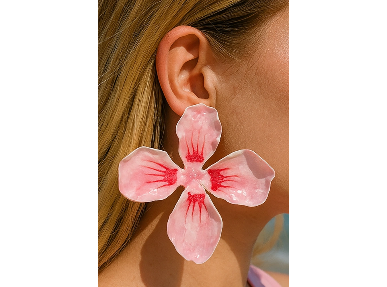 Pembe Renk Çiçek Figürlü Küpe (Çift)