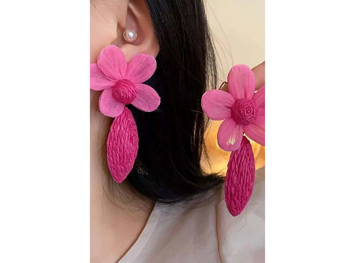 Pembe Renk Çiçek Figürlü Küpe (Çift)