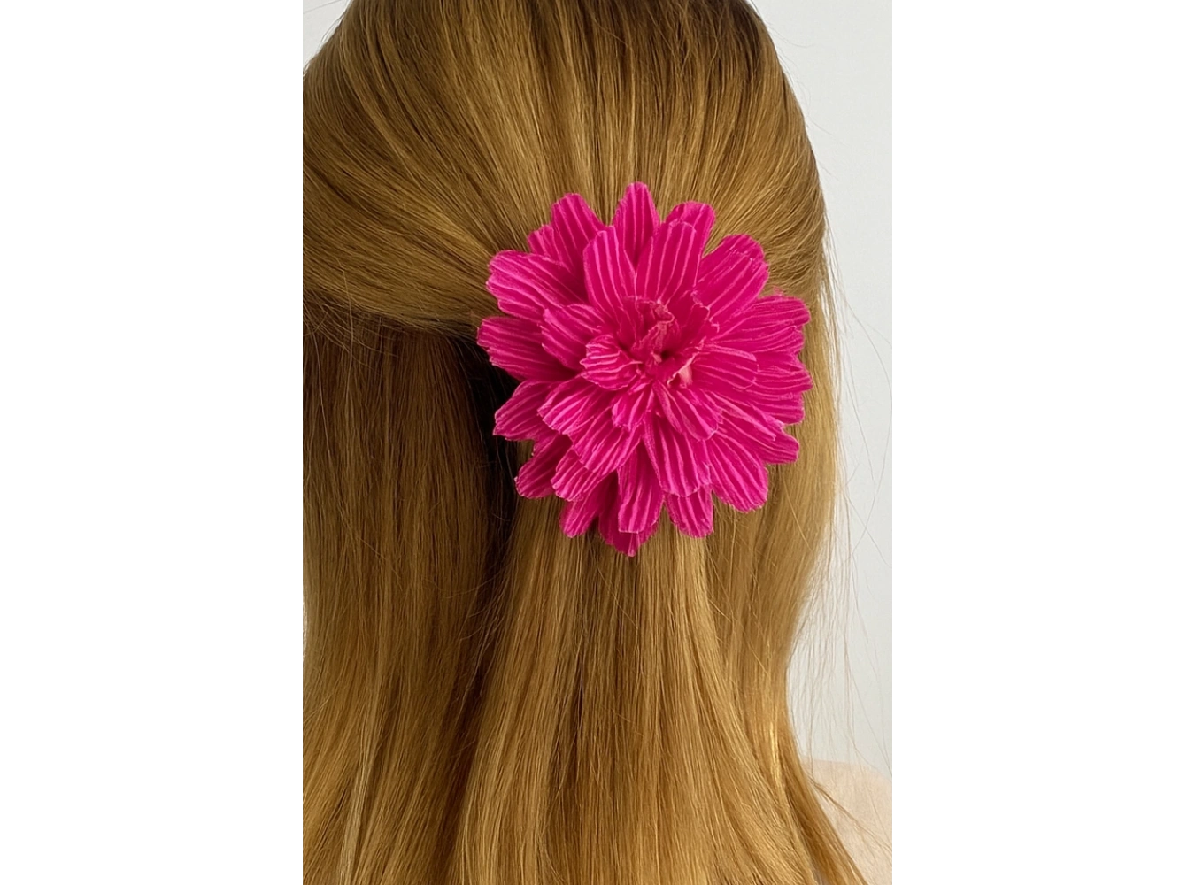 Pembe Renk Çiçek Figürlü Mandal Toka