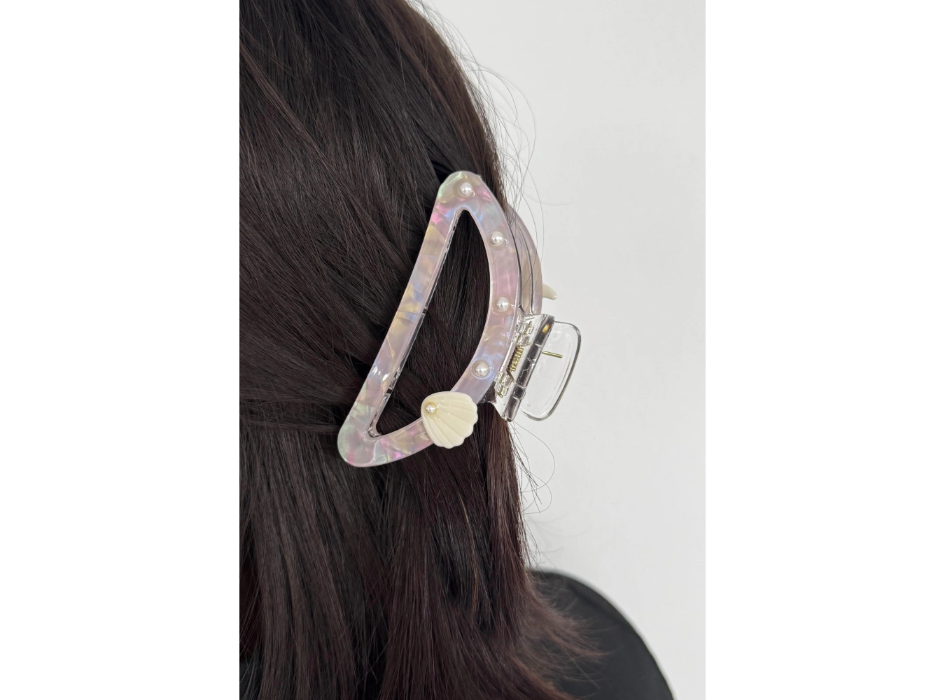 Pembe Renk Deniz Kabuğu Figürlü Kemik Mandal Toka