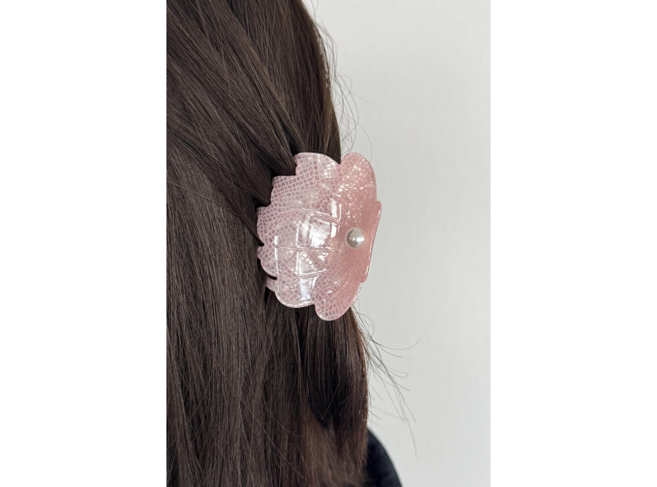 Pembe Renk Deniz Kabuğu Figürlü Kemik Mini Mandal Toka