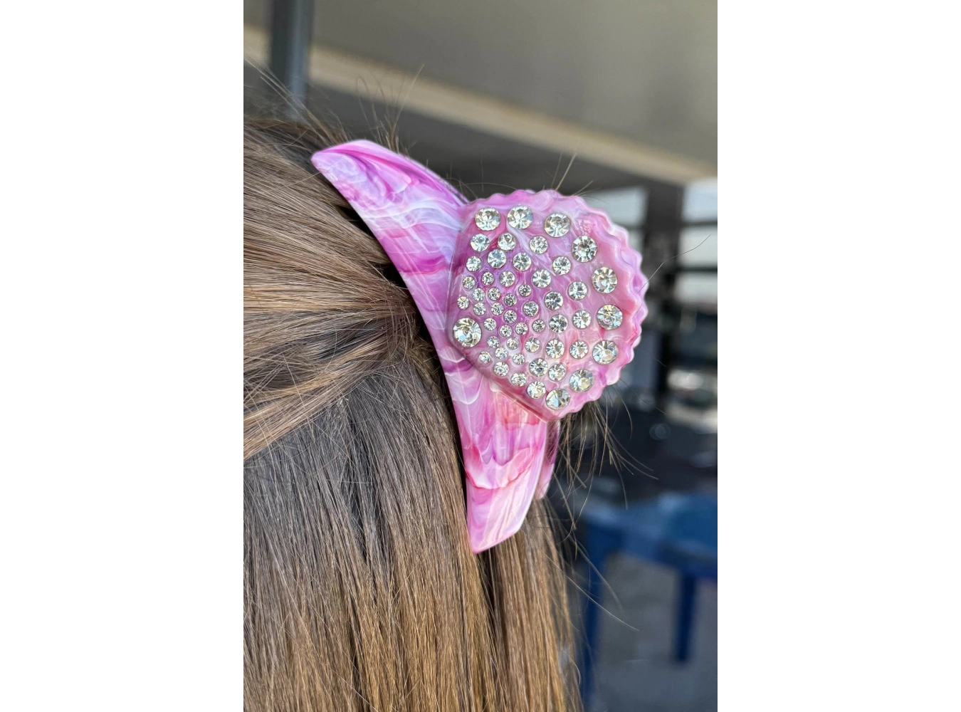 Pembe Renk Deniz Kabuğu Figürlü Taş Detaylı Kemik Mandal Toka