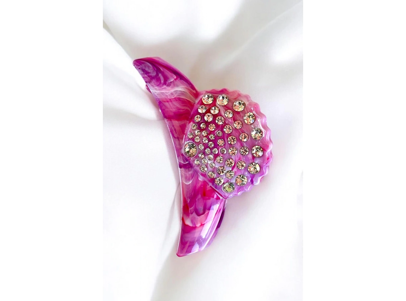 Pembe Renk Deniz Kabuğu Figürlü Taş Detaylı Kemik Mandal Toka