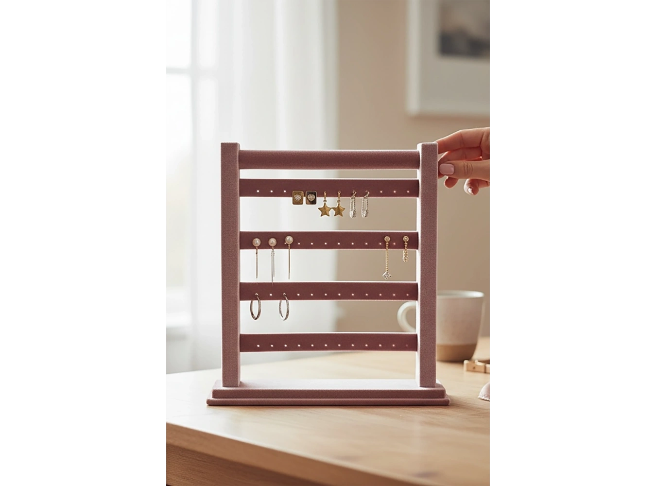 Pembe Renk Dört Katlı Küpe Düzenleyici / Organizer