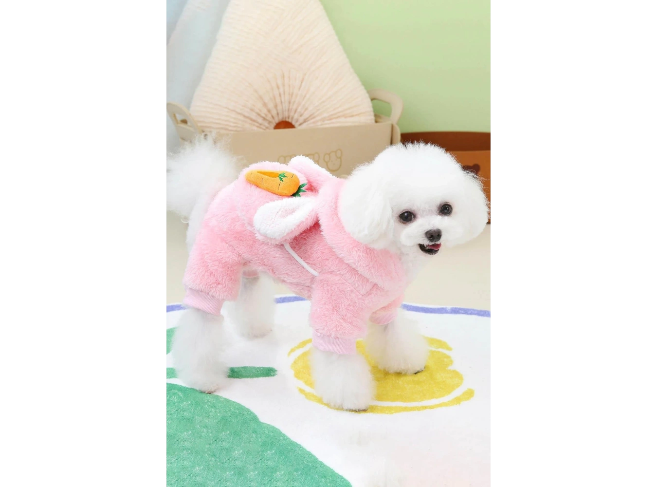 Pembe Renk Havuç Figürlü Çanta Detaylı Peluş XXL Köpek Tulum