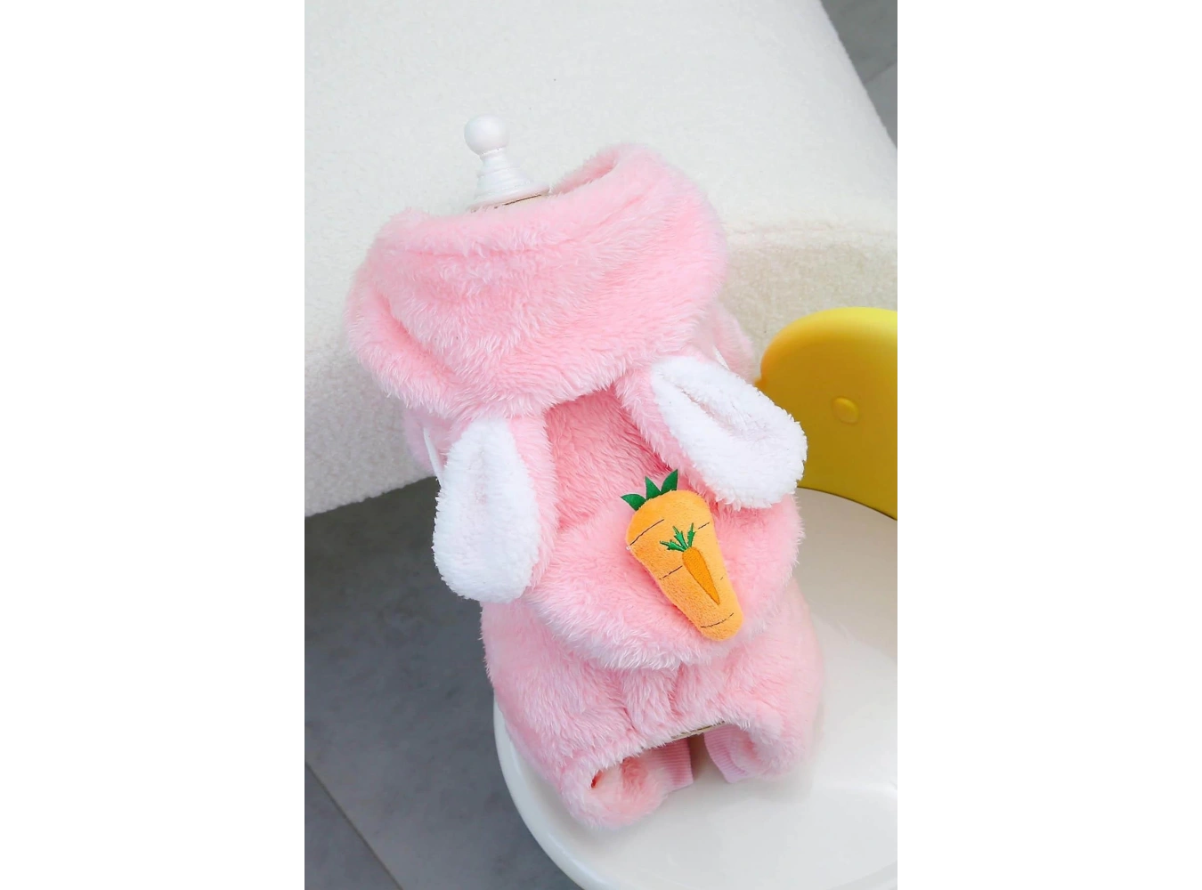 Pembe Renk Havuç Figürlü Çanta Detaylı Peluş XXL Köpek Tulum