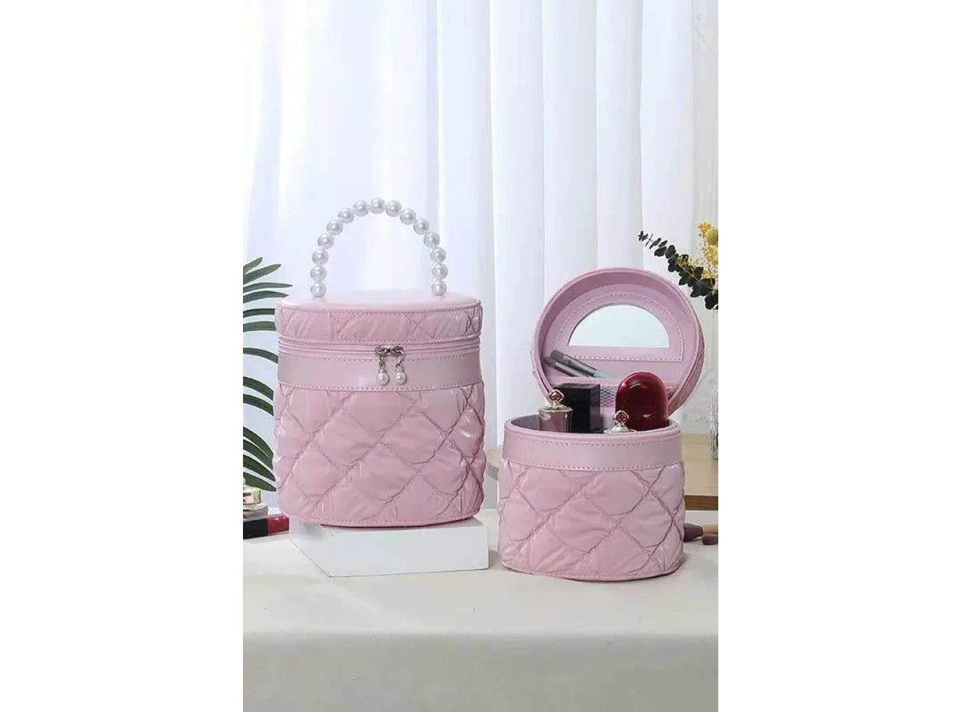 Pembe Renk İnci Detaylı Makyaj Ve Kişisel Bakım Çantası