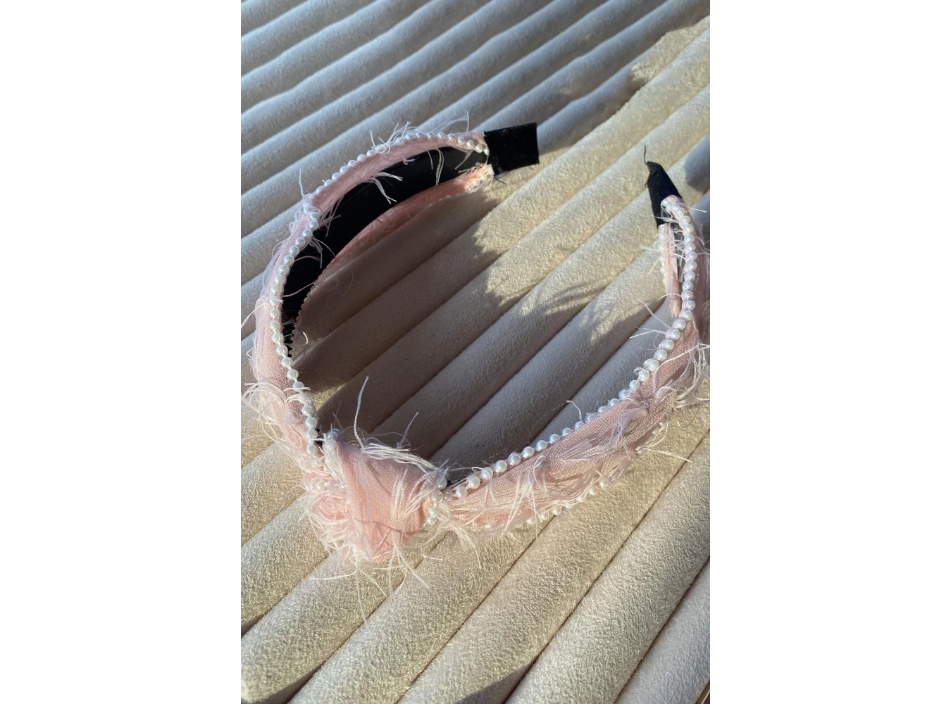 Pembe Renk İnci Detaylı Taç