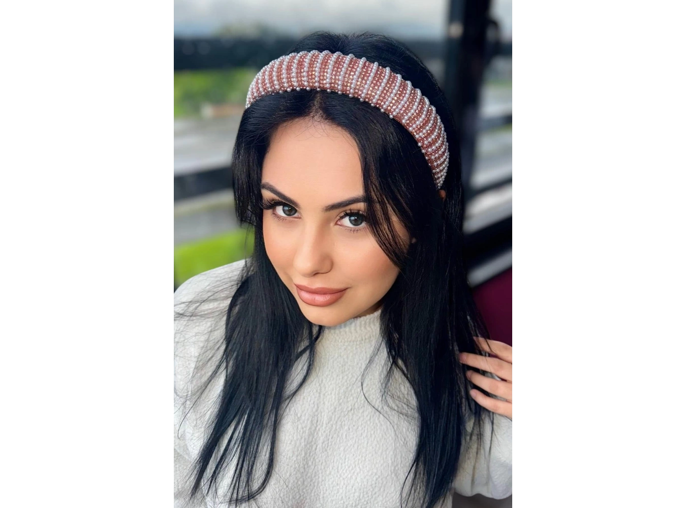 Pembe Renk İnci Detaylı Taşlı Taç