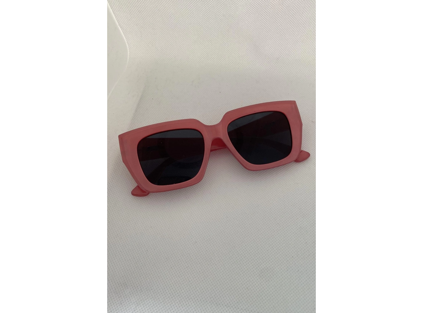 Pembe Renk Kadın Güneş Gözlüğü