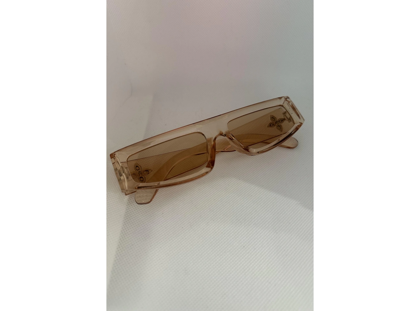 Pembe Renk Kadın Güneş Gözlüğü