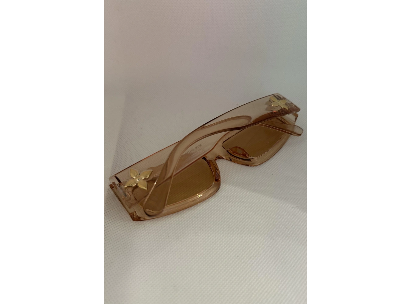 Pembe Renk Kadın Güneş Gözlüğü