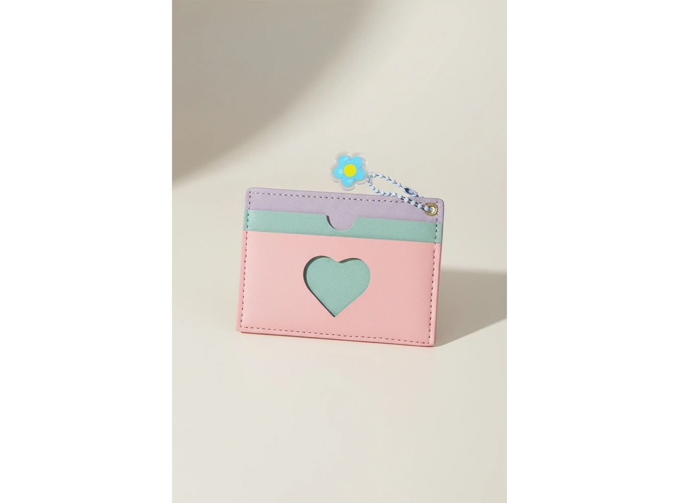 Pembe Renk Kalp Detaylı Kartlık