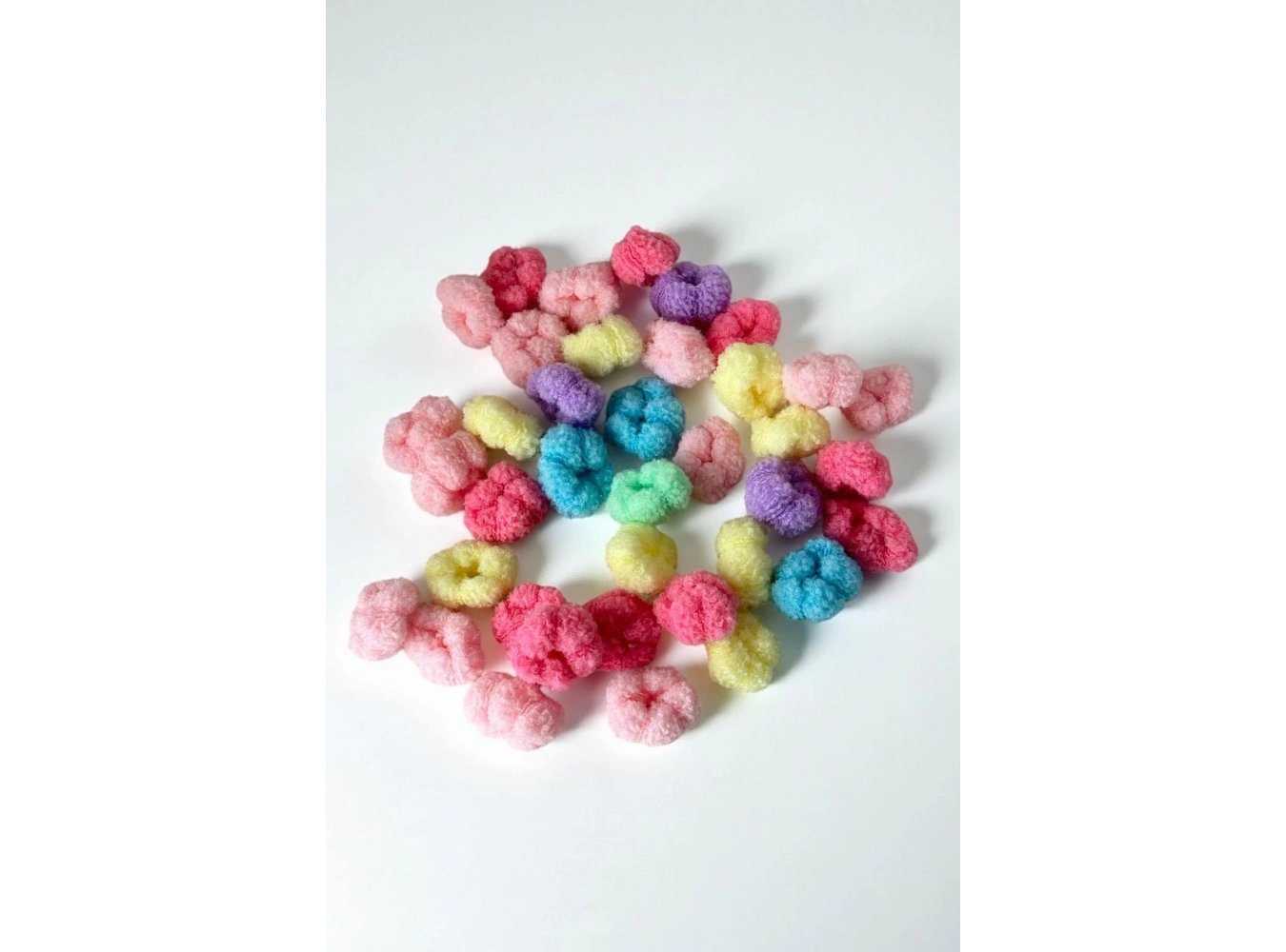 Pembe Renk Kalp Figürlü Kutu Lastik Toka Set