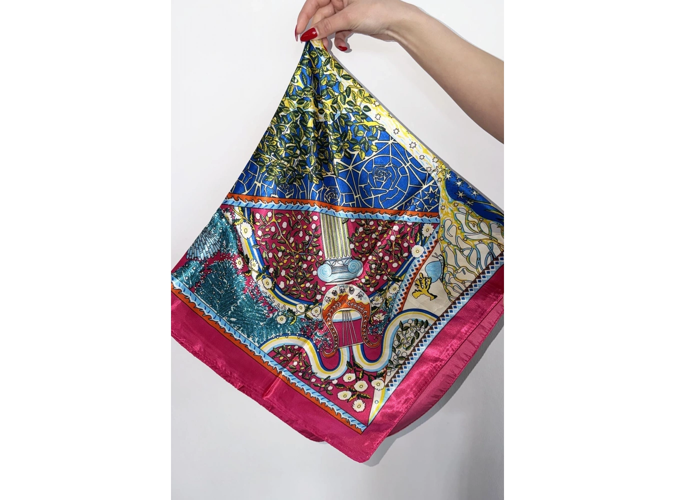 Pembe Renk Karışık Desenli Saten Şal/Fular