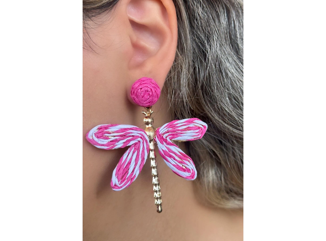 Pembe Renk Kelebek Figürlü Küpe (Çift)