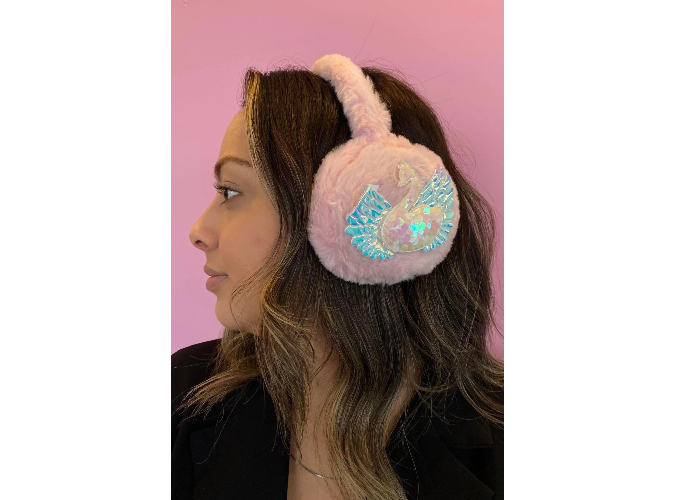 Pembe Renk Kuğu Detaylı Peluş Kulaklık