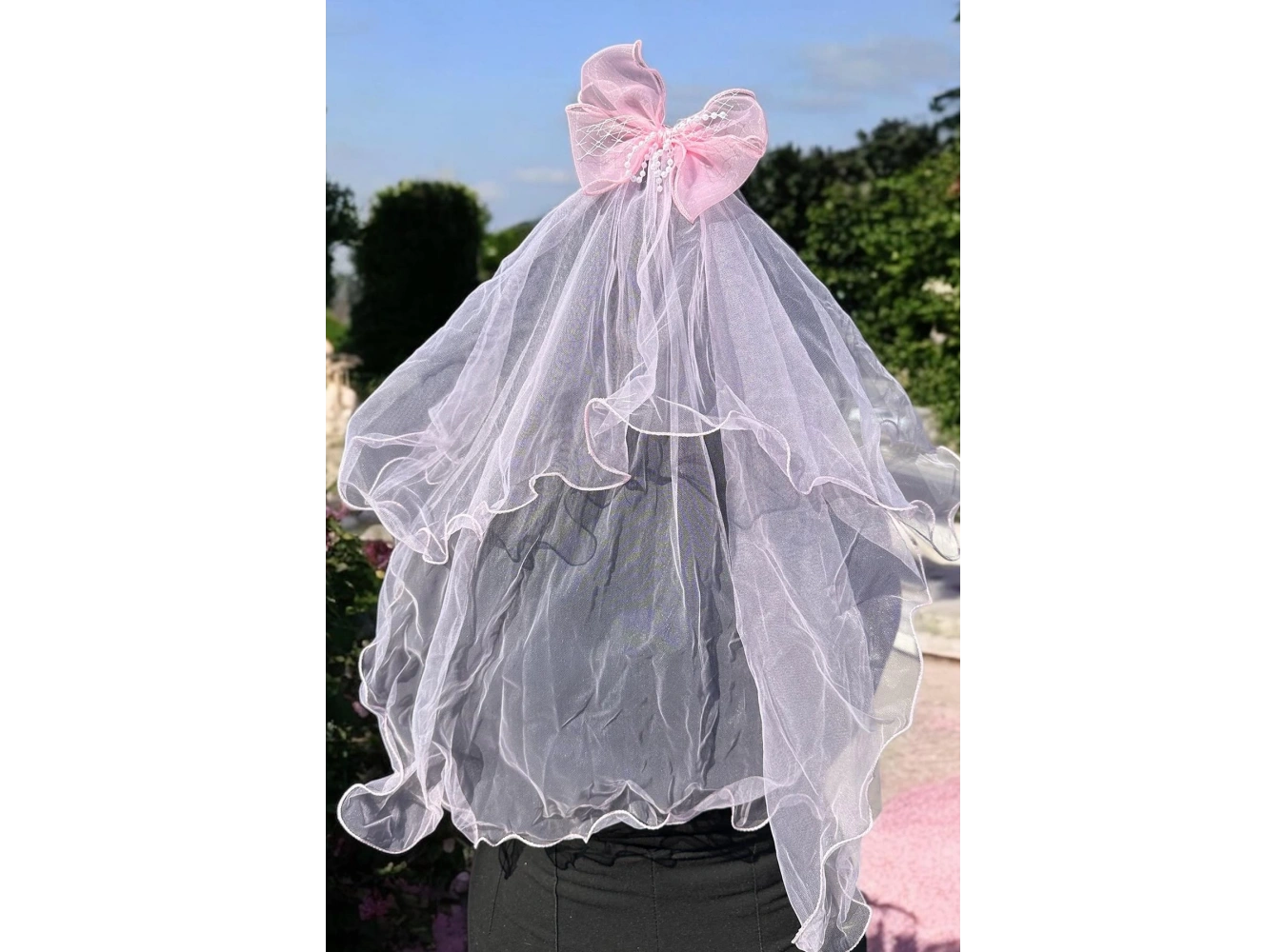 Pembe Renk Kurdele Figürlü Duvak Detaylı Pens Toka