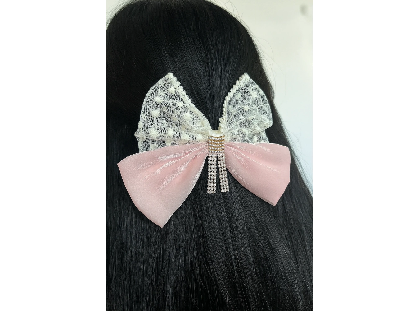 Pembe Renk Kurdele Figürlü Taş Detaylı Otomat Toka