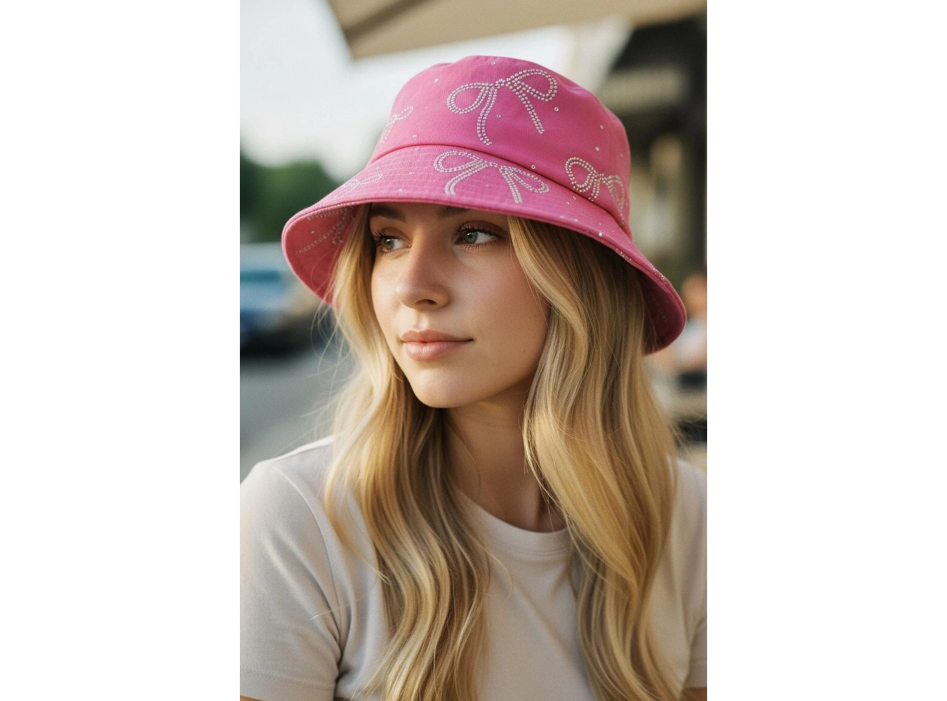 Pembe Renk Kurdele Figürlü Taş Detaylı Tasarım Şapka