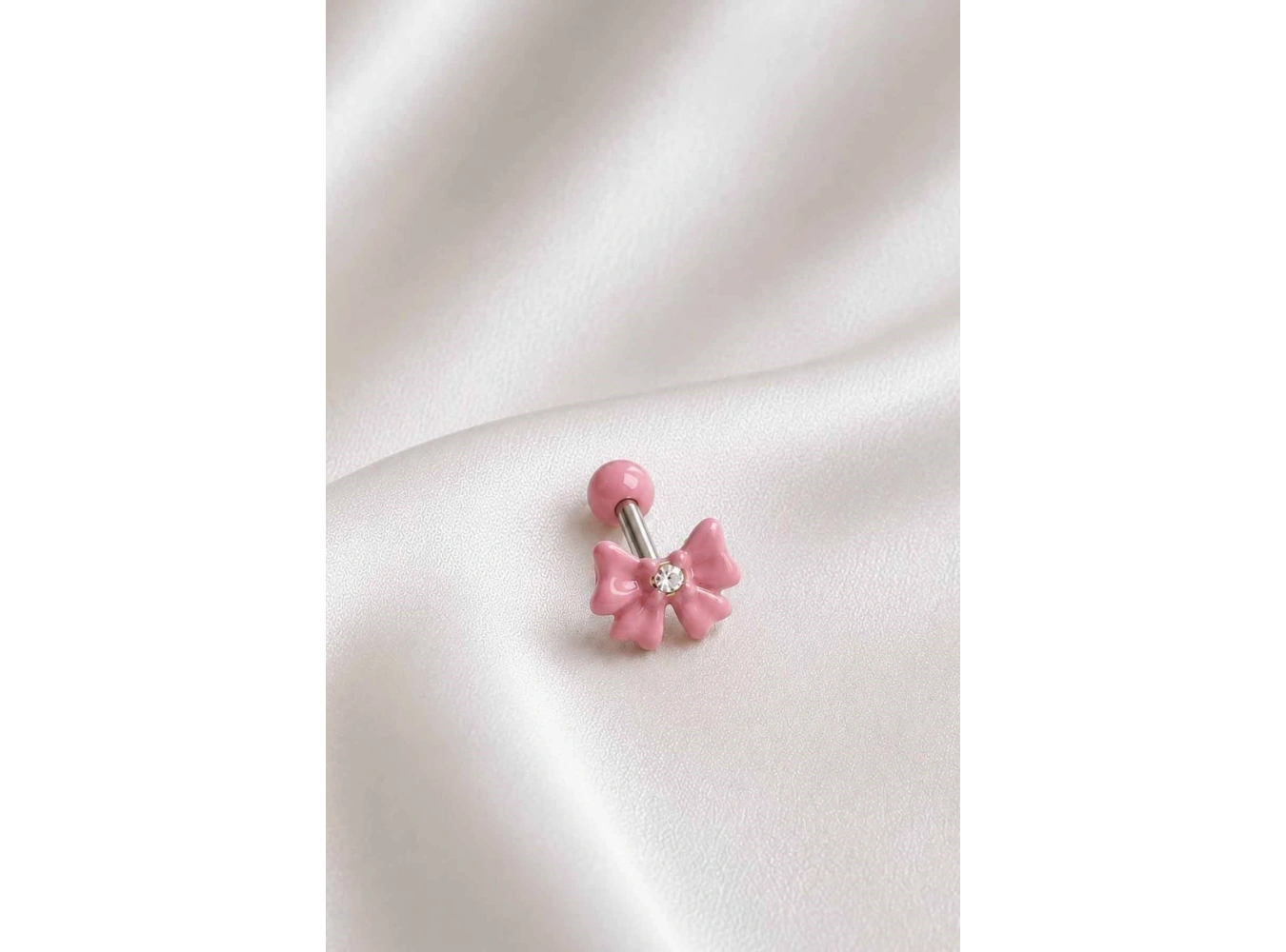 Pembe Renk Kurdele Figürlü Taşlı Cerrahi Çelik Tragus/Kıkırdak Küpe/Piercing (Tek)