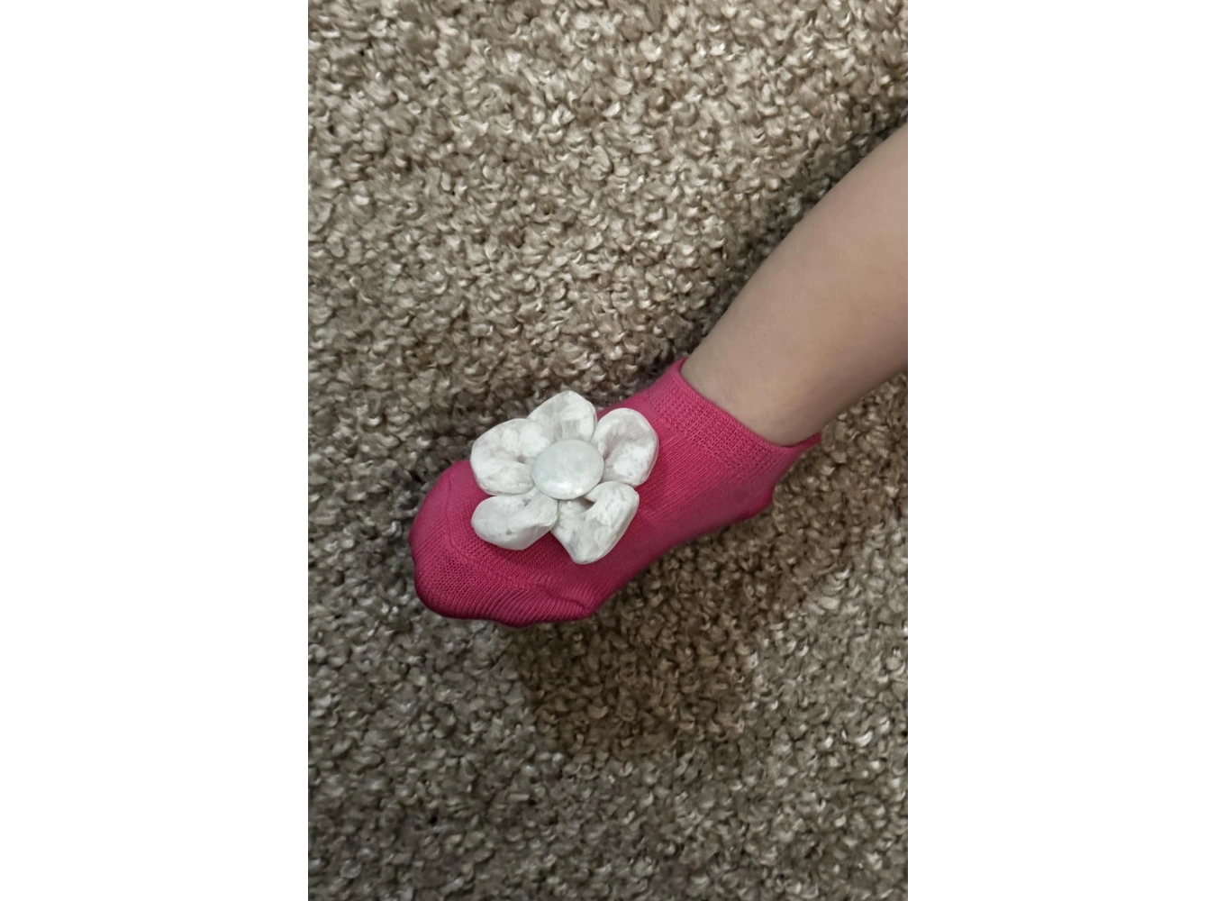 Pembe Renk Kurdele Ve Çiçek Detaylı Çocuk Saç Bonesi Ve Çorap Set