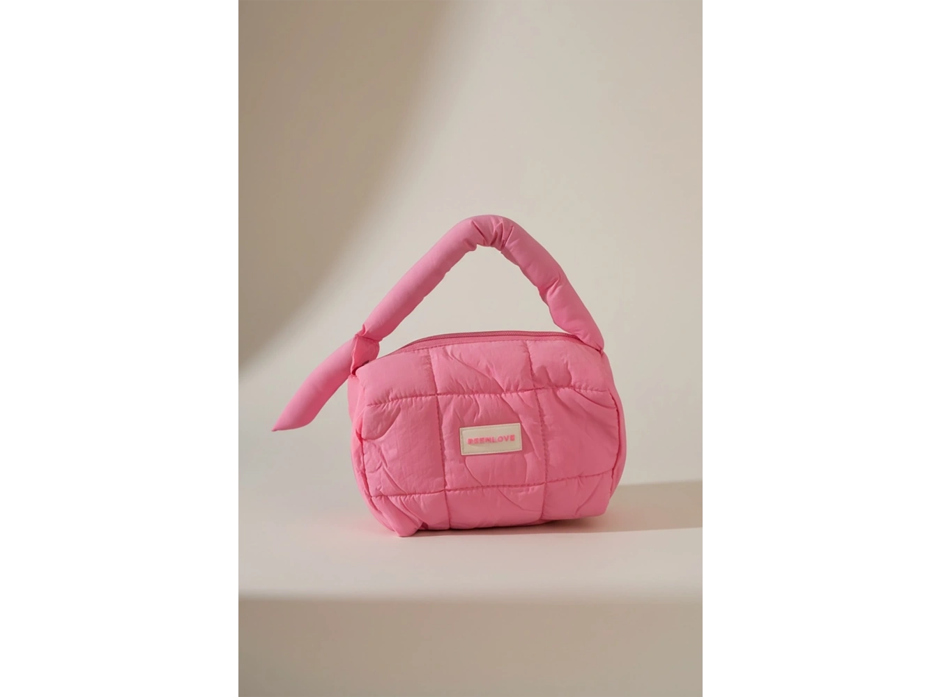 Pembe Renk Makyaj Çantası