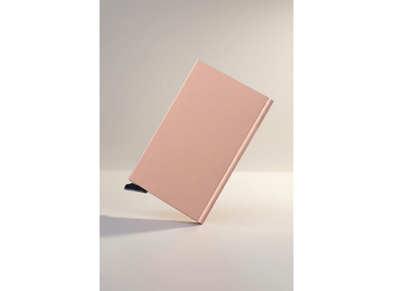 Pembe Renk Metal Kartlık