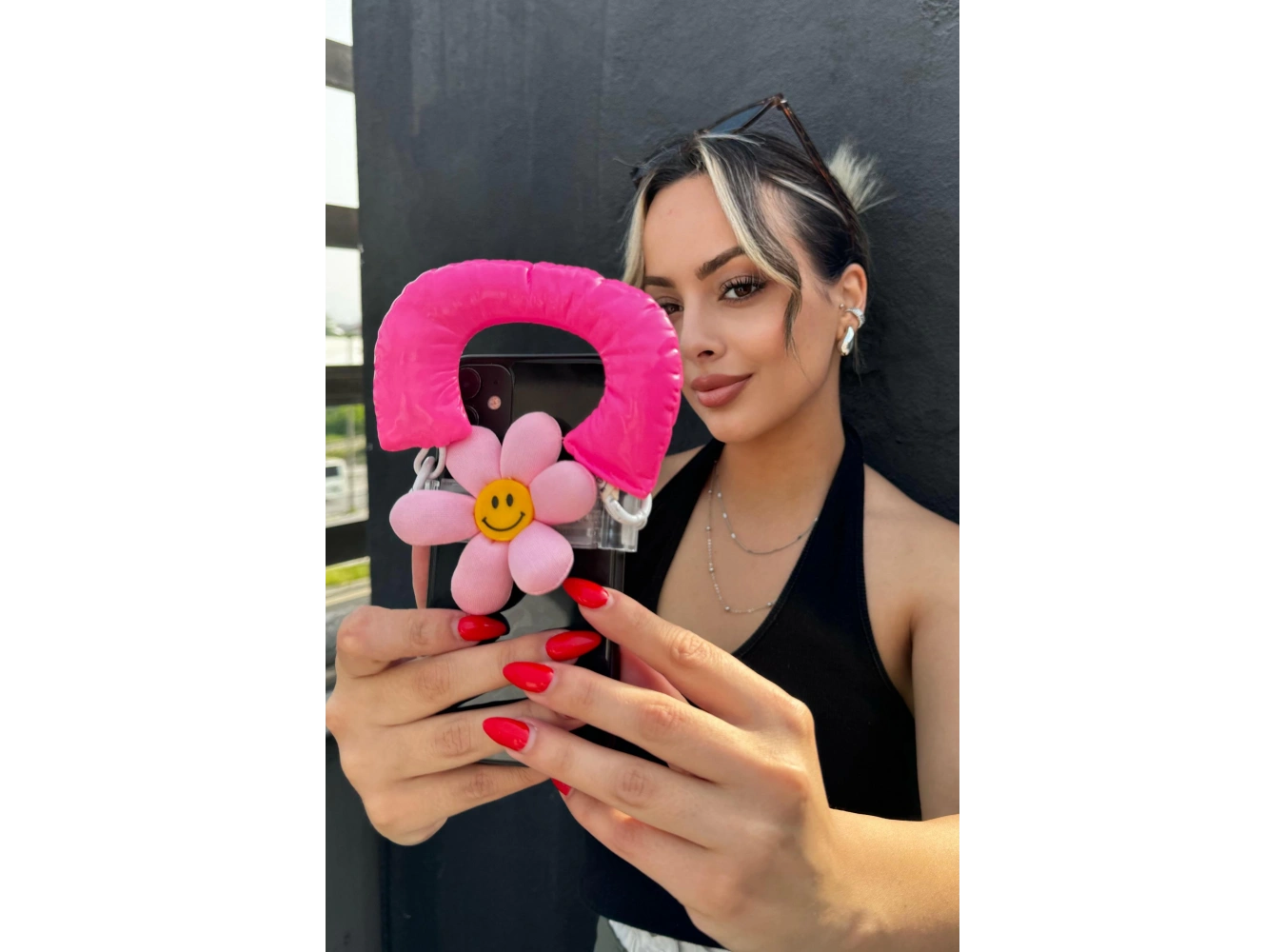 Pembe Renk Papatya Figürlü Telefon Aksesuarı