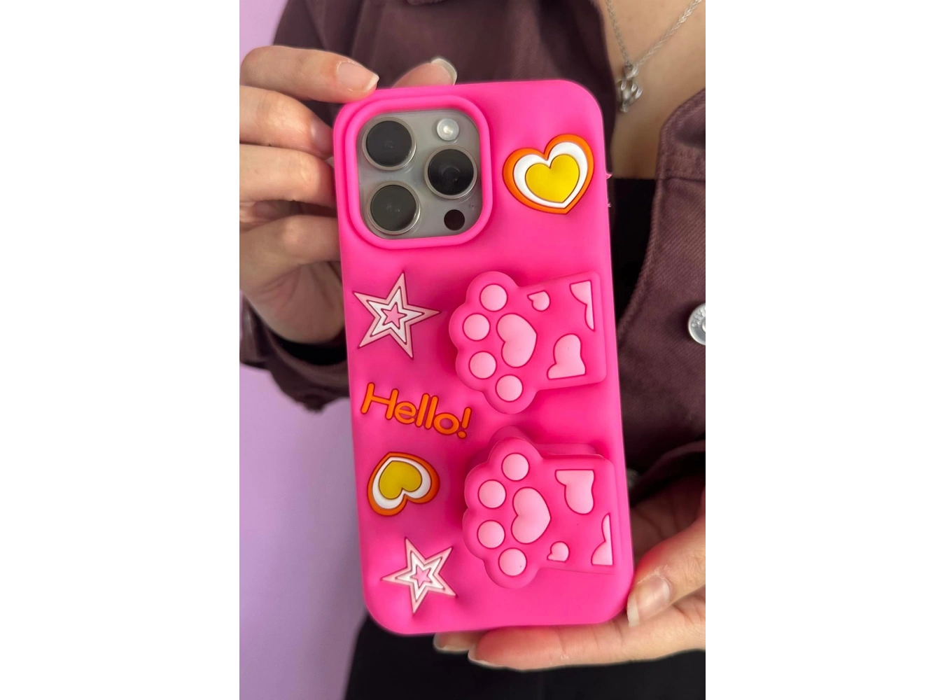 Pembe Renk Pati Figürlü 14 Pro Max Telefon Kılıfı