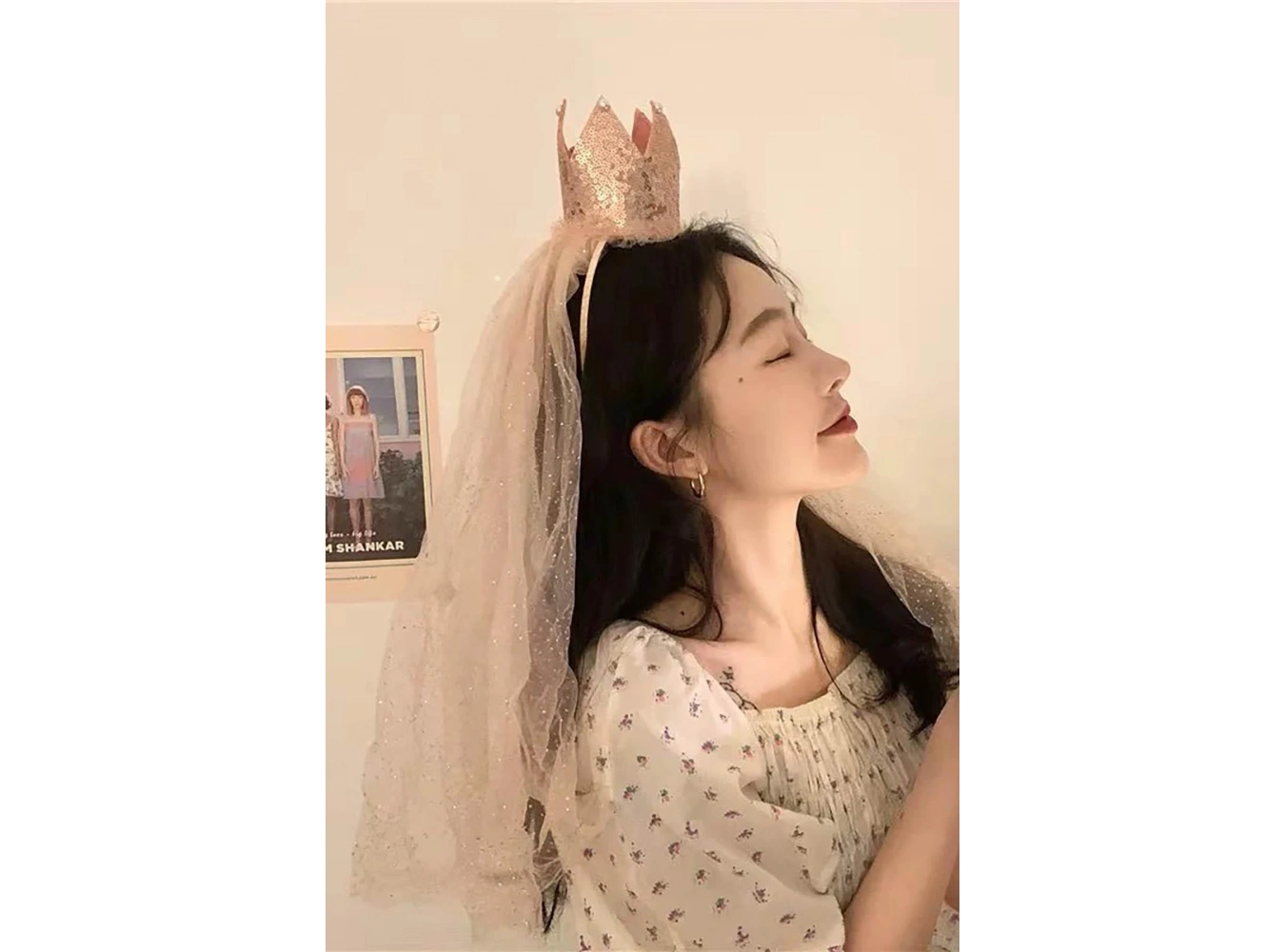 Pembe Renk Taç Detaylı Tüllü Taç