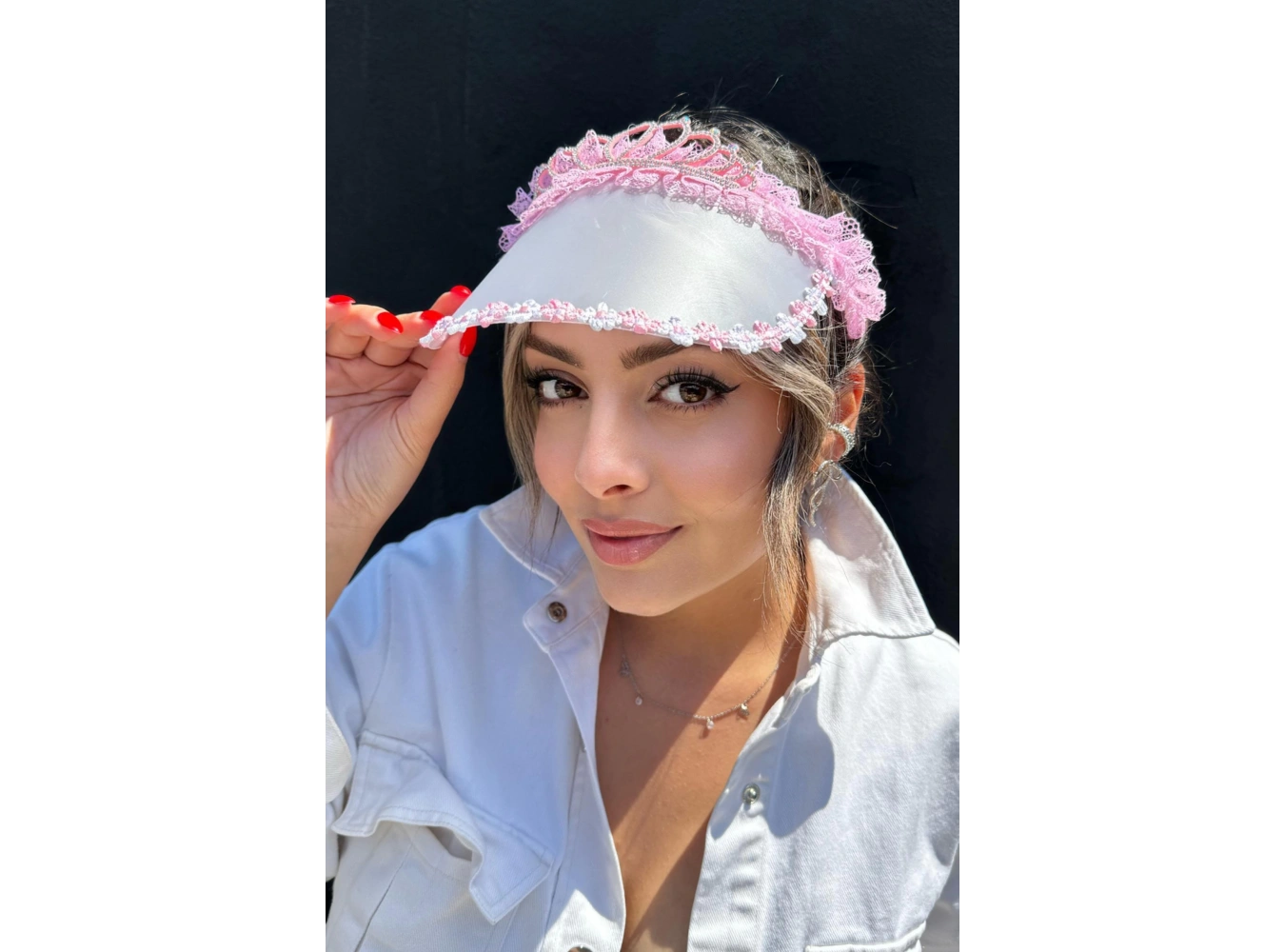 Pembe Renk Taçlı Vizör Şapka