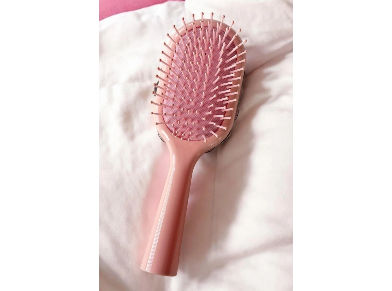 Pembe Renk Taş Ve İnci Detaylı Saç Tarama Fırçası/ Tarak