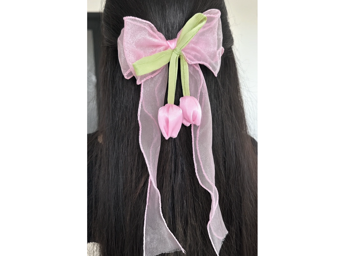 Pembe Ve Yeşil Renk Kurdele Detaylı Lale Figürlü Otomat Toka