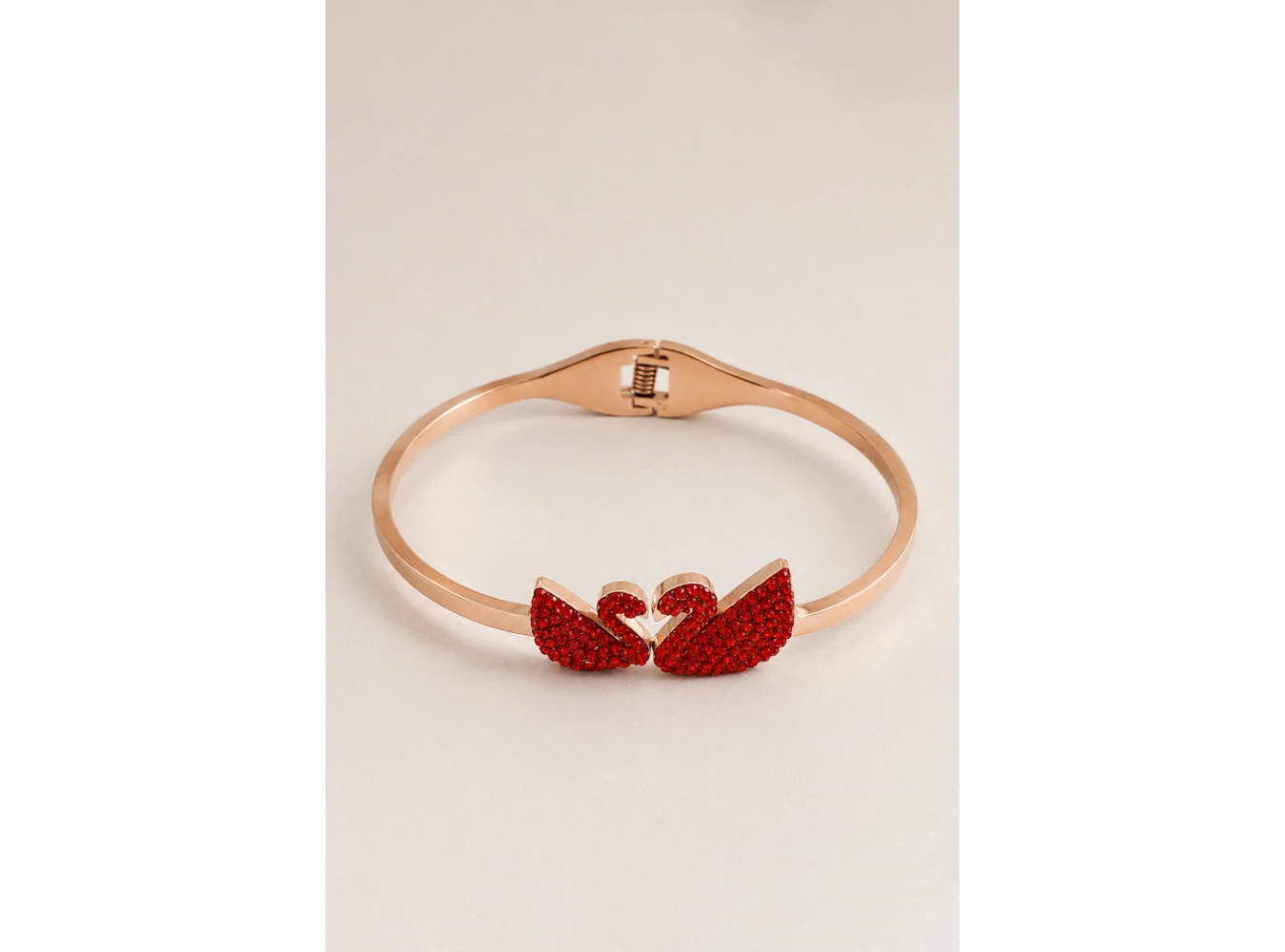 Rose Gold Kuğu Figürlü Taş Detaylı Renk Çelik Kelepçe Bileklik