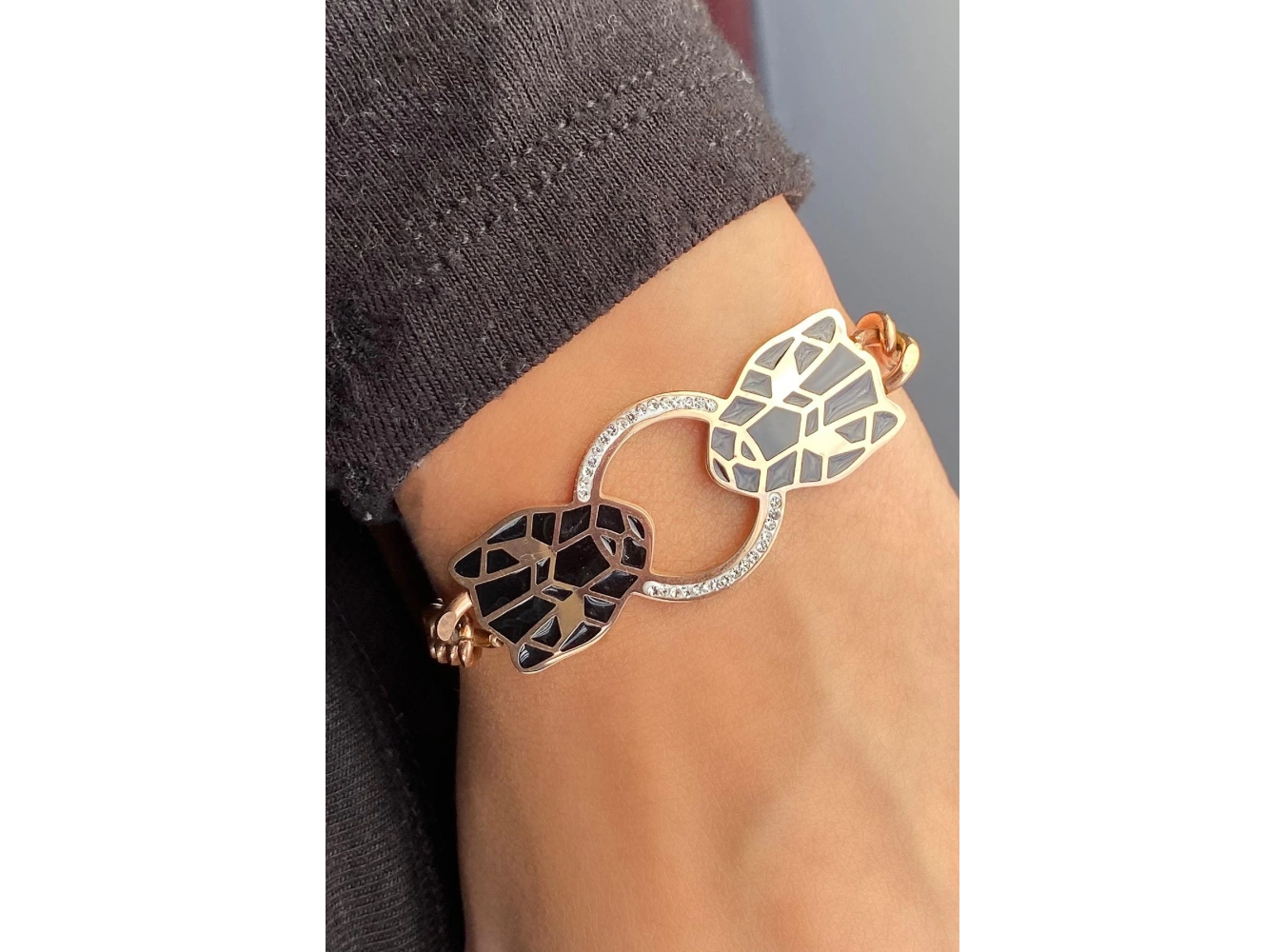 Rose Renk Kaplan Figürlü Çelik Bileklik