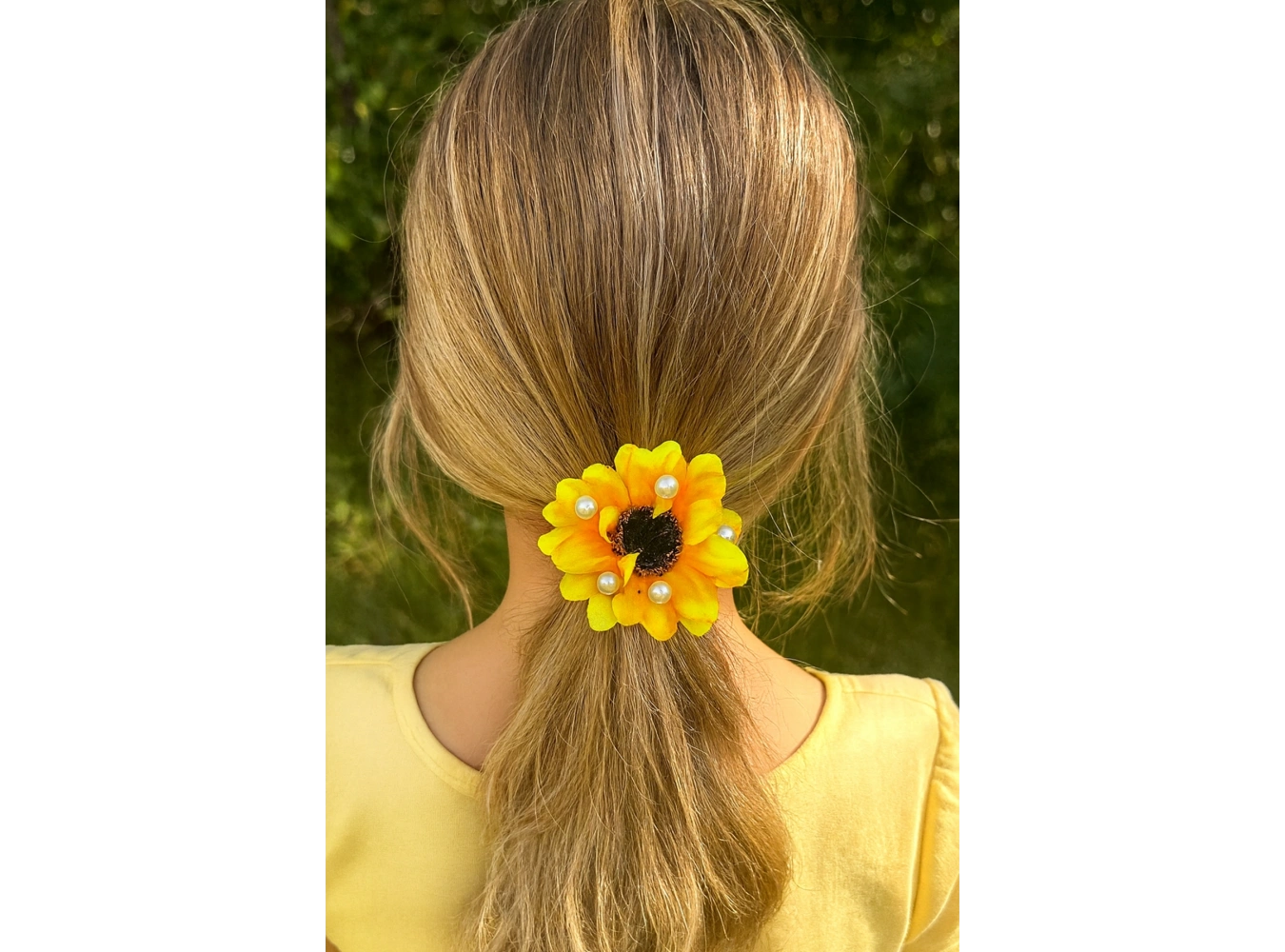 Sarı Renk Çiçek Figürlü Lastik Toka